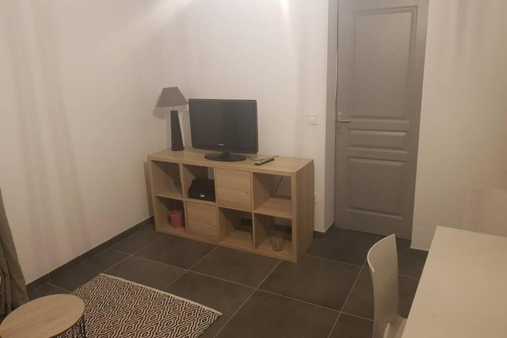petite maison au calme Apartment Macey  Exterior foto